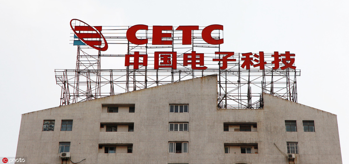 6052c0f4a31024adbdbc168e